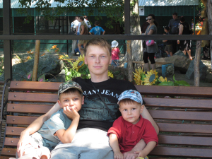 Дмитрий с сыновьями