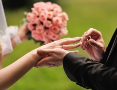 По некоторым данным, история брачных агентств насчитывает более 360 лет! (Фото: irbis picture, Shutterstock) 
