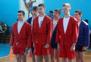 Борцы на турнире памяти Константина Ершова в ДЮСШ. 2015 год