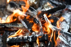 В некоторых регионах этот праздник назывался Огнище (Фото: offstocker, Shutterstock)